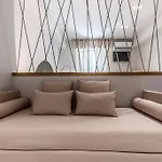 Dafne Room Speciale, Elegante Con Balcone