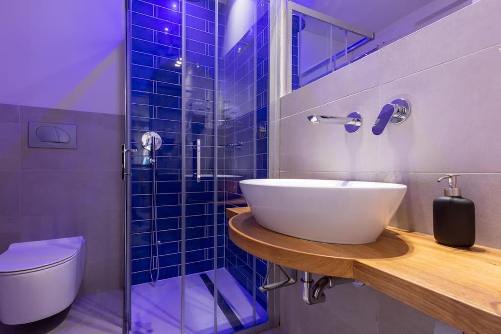 Appartamento Dafne Speciale, Elegante Con Balcone