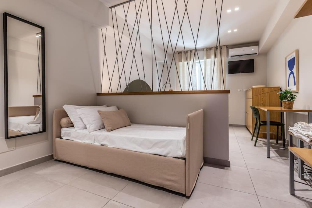 Dafne Speciale, Elegante Con Balcone Appartamento Roma